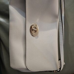 Elegant White Leather Shoulder Bag